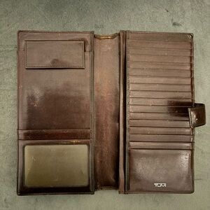 Tumi Brown Leather Wallet Organizer